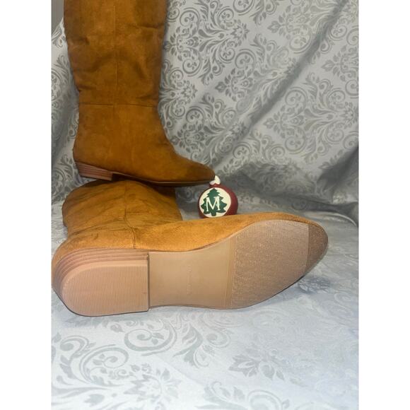 NWT SO® Bavitaa Brown Faux Suede Knee-High Boots Size 8.5 - Structured Fit! - Picture 2 of 4